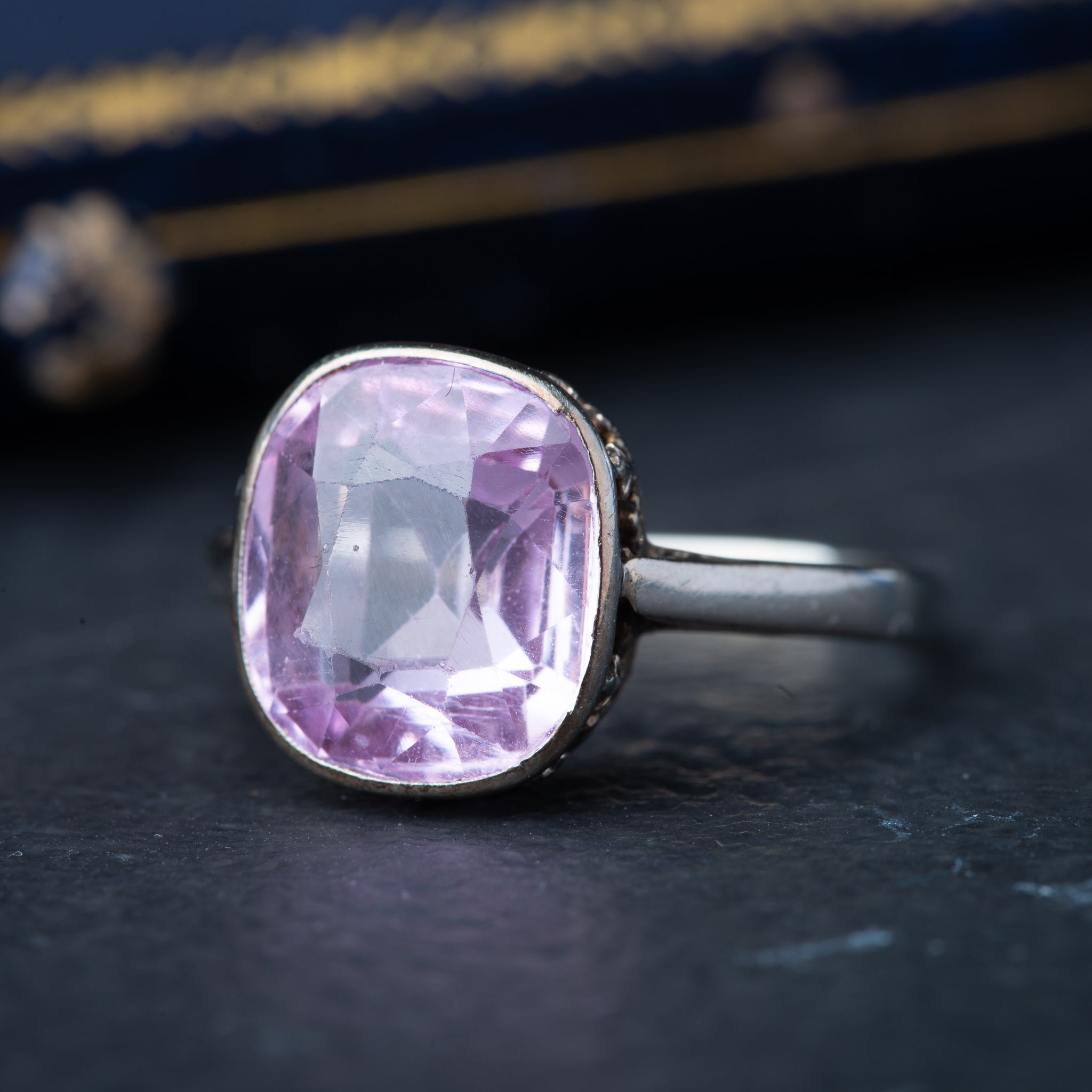 Art Deco Pink Sapphire Ring - LUXORIA VITA