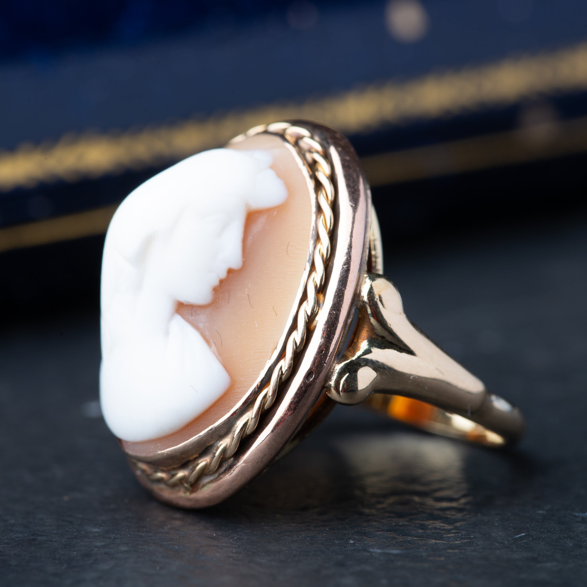 Antique 14K Gold 3D Cameo Ring - Luxoria Vita