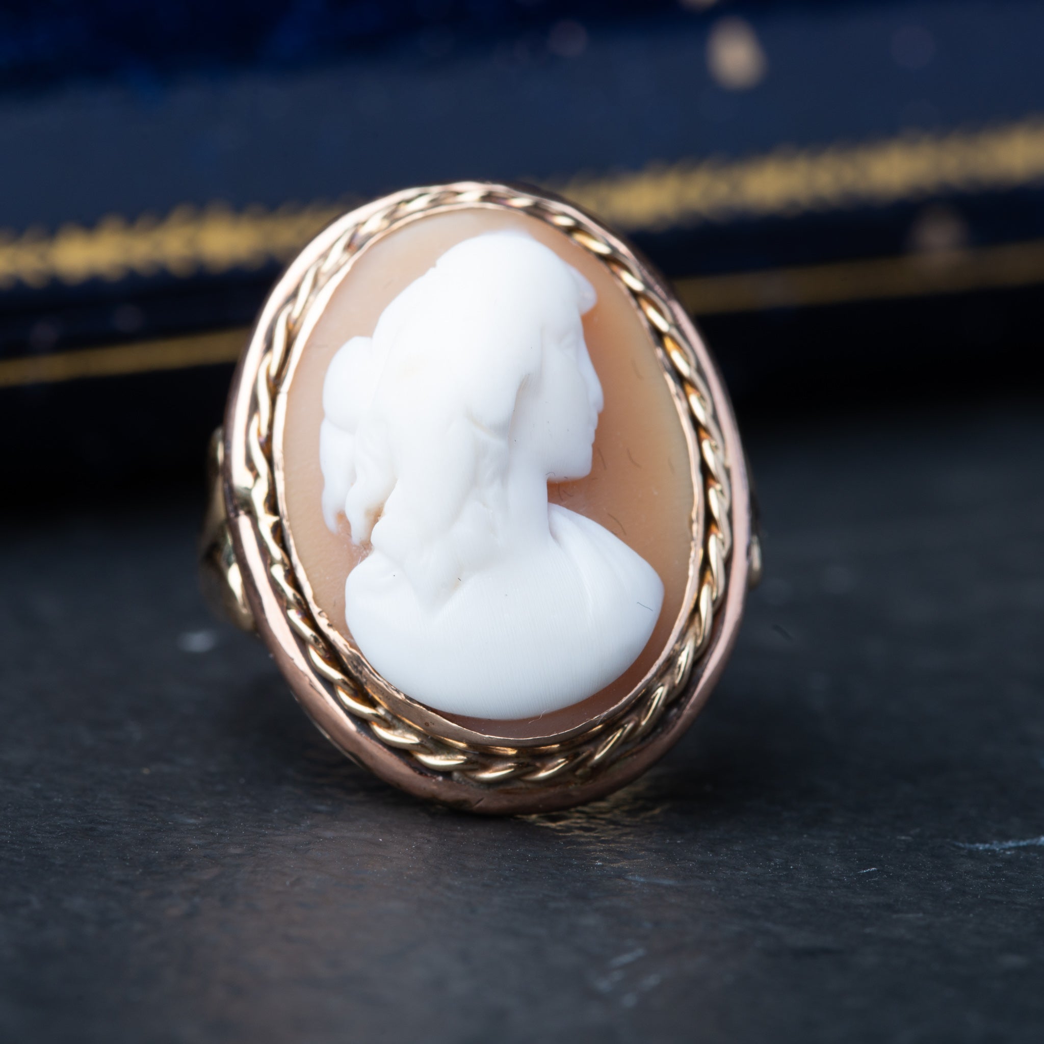 Antique 14K Gold 3D Cameo Ring - Luxoria Vita