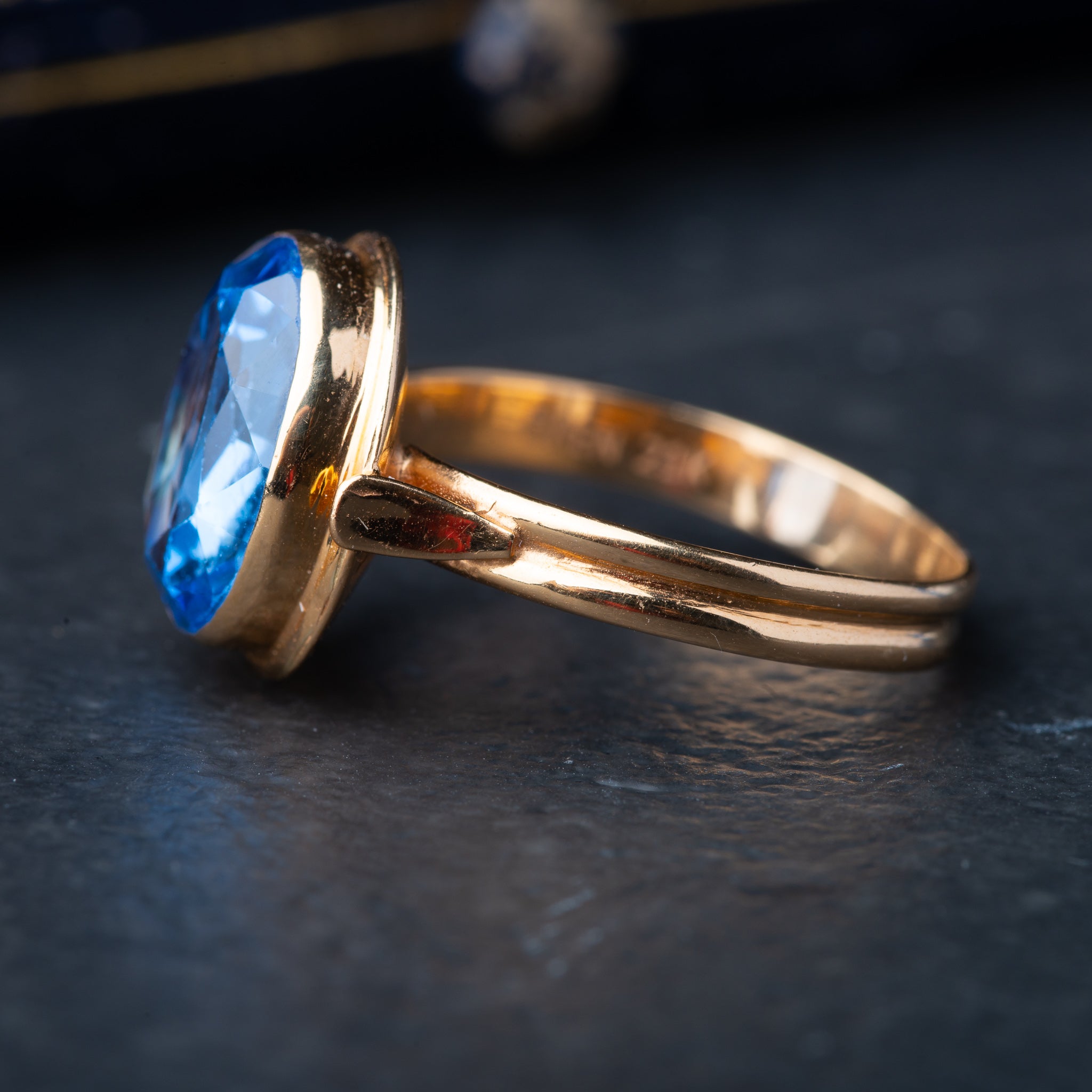 High Carat 21K Synthetic Spinel Ring - LUXORIA VITA