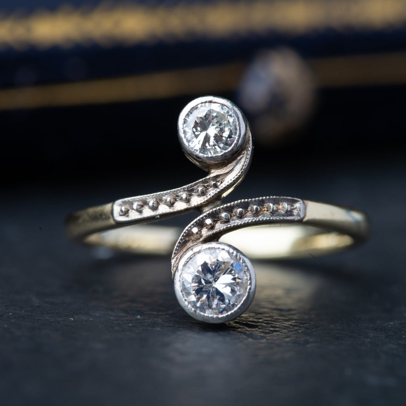 Vintage Toi & Moi Diamond Ring - LUXORIA VITA