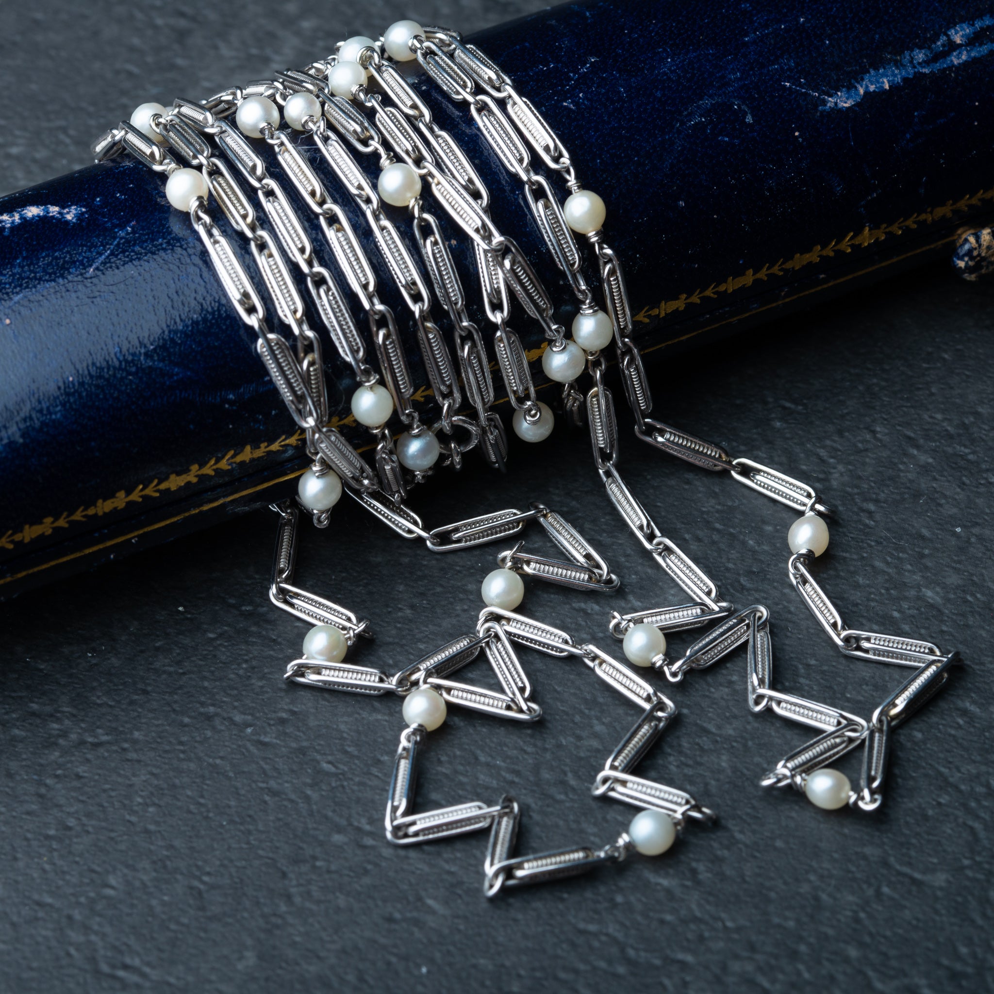 Art Deco Long Sautoire Chain - LUXORIA VITA