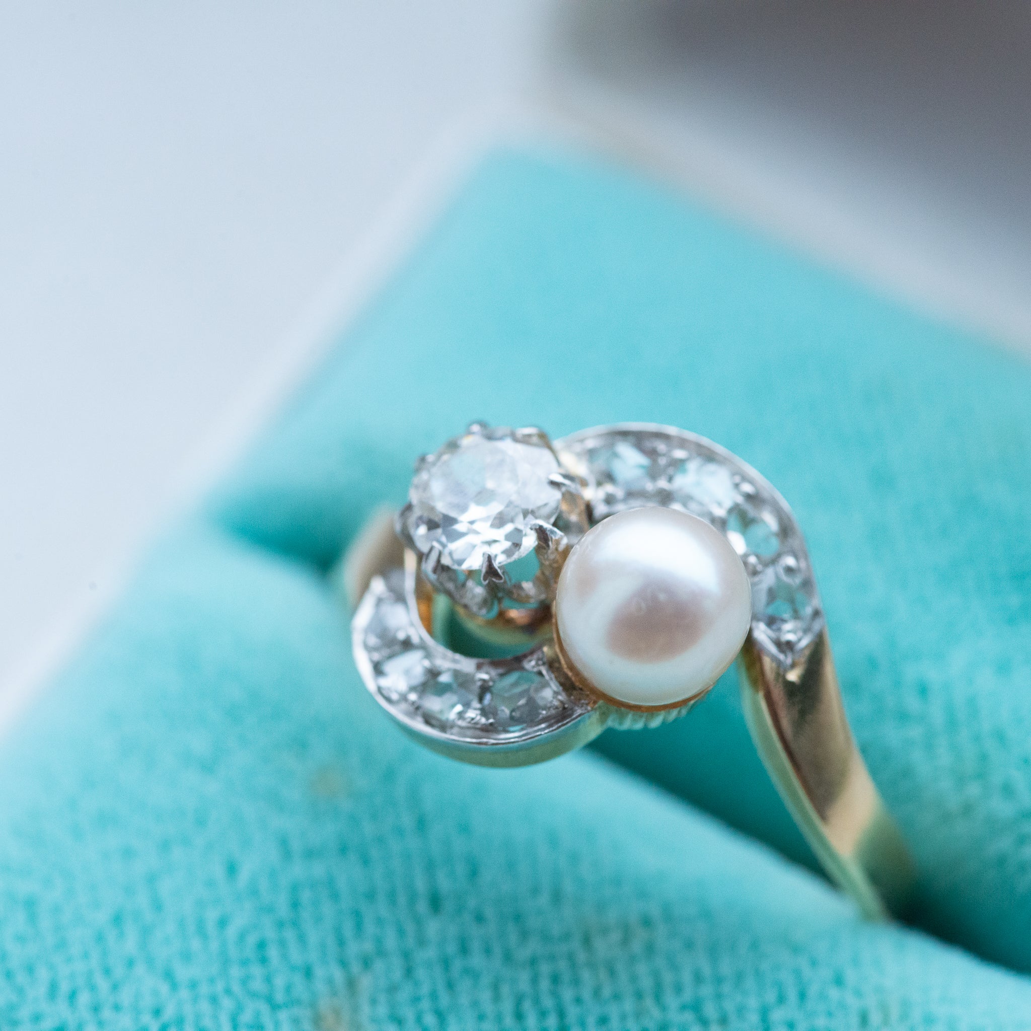 1920's Art Deco 0.50ct Diamond Pearl Ring