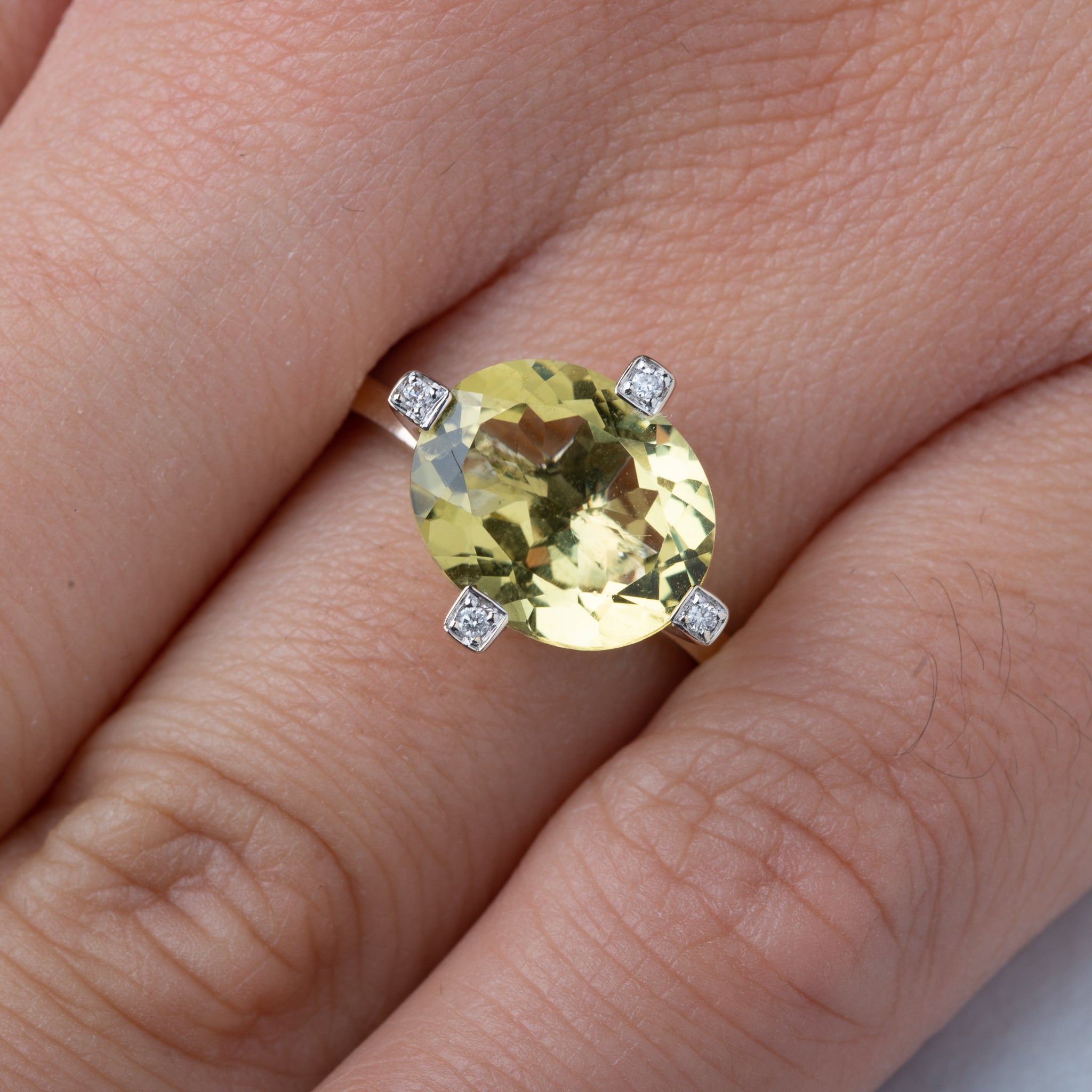 Modern Lemon Quartz Ring - Luxoria Vita