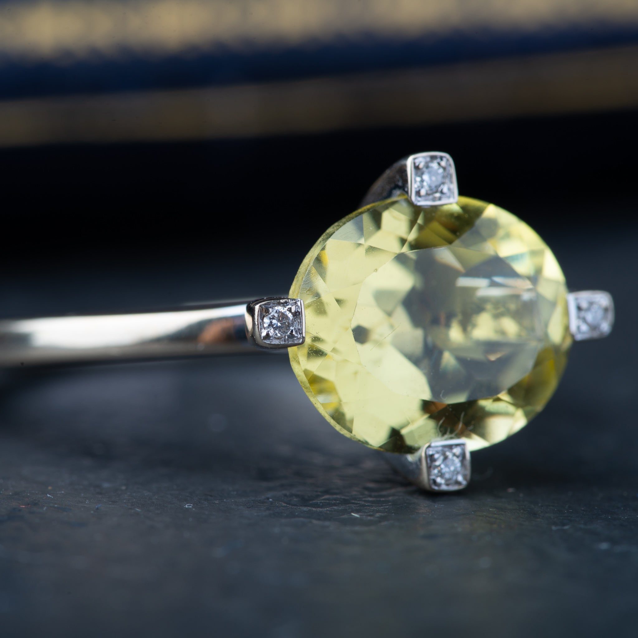 Modern Lemon Quartz Ring - Luxoria Vita