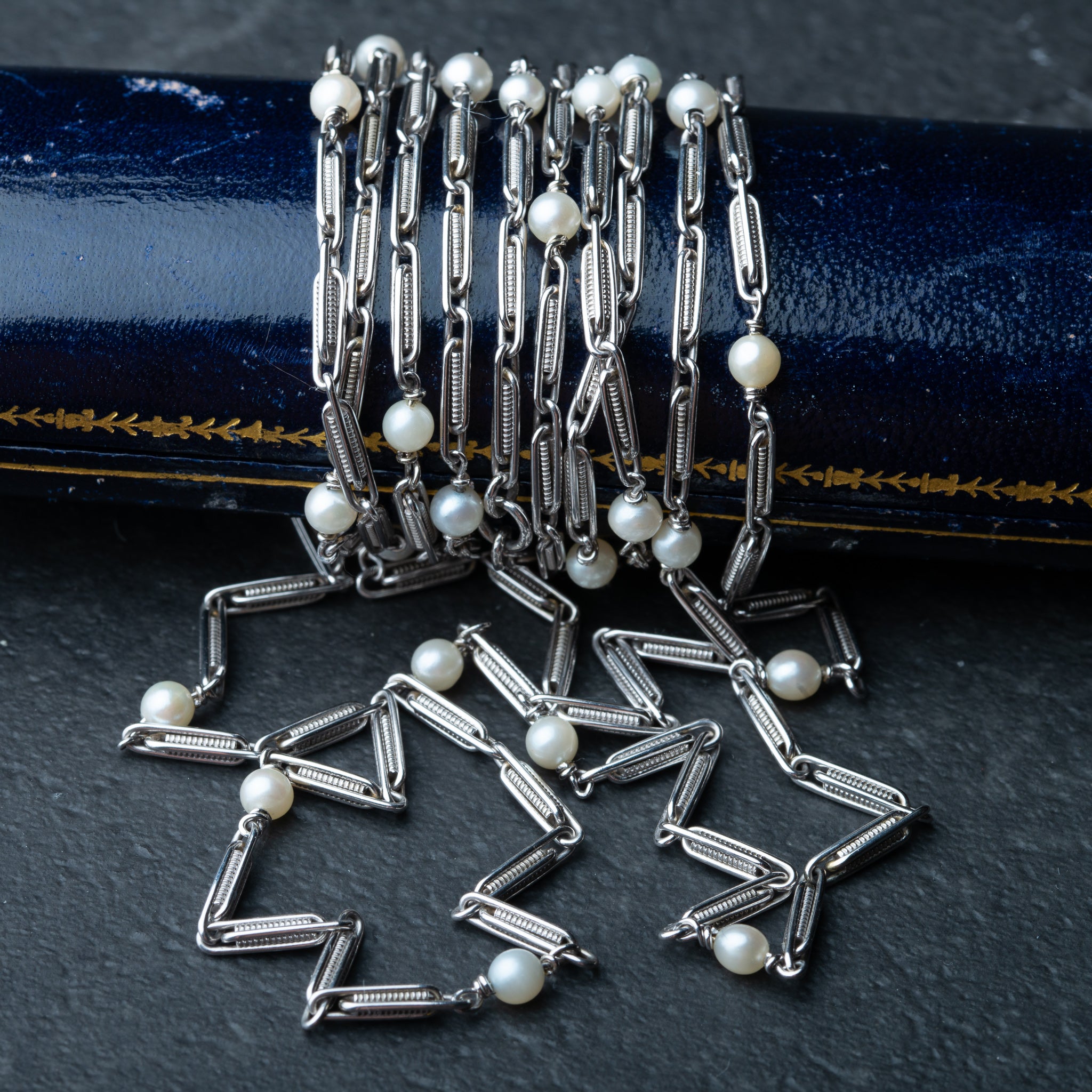 Art Deco Long Sautoire Chain - LUXORIA VITA