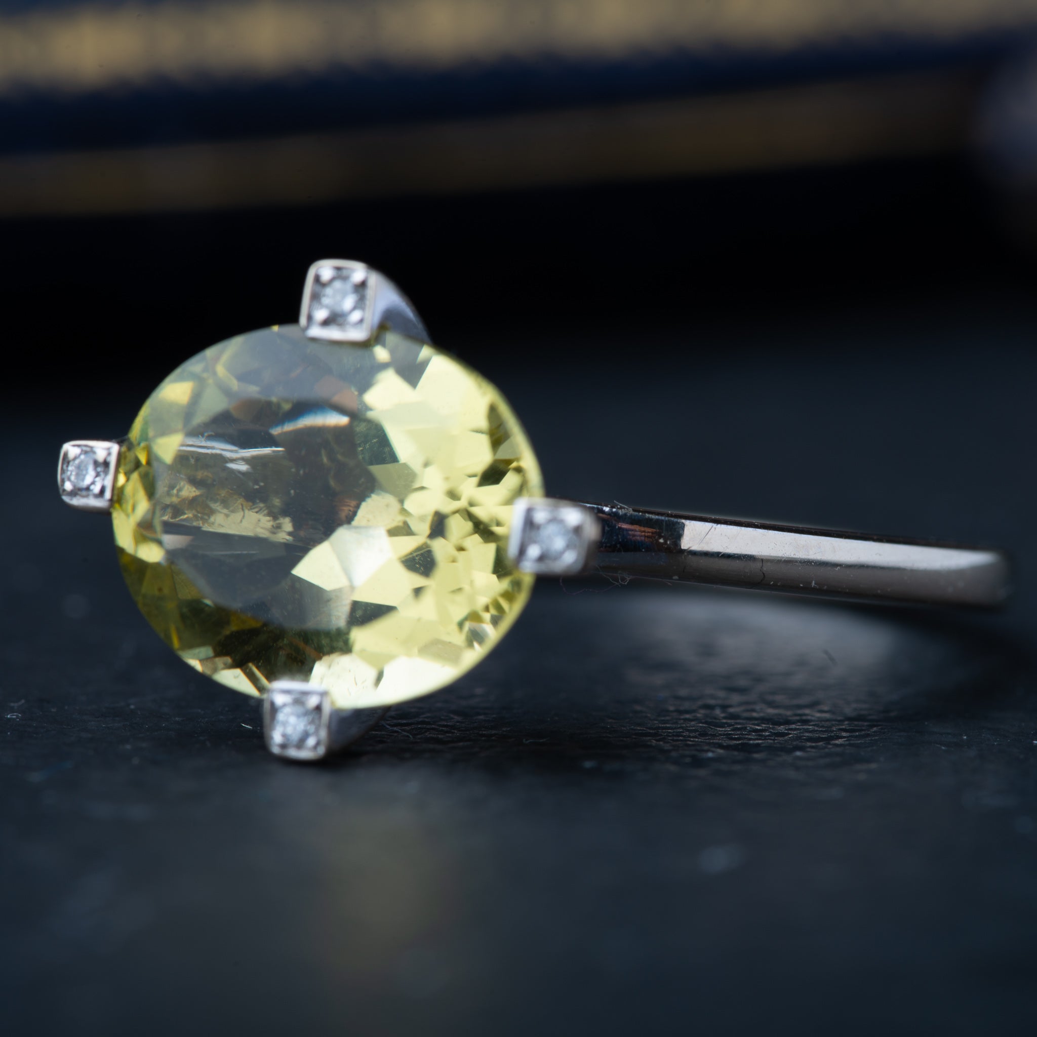 Modern Lemon Quartz Ring - Luxoria Vita