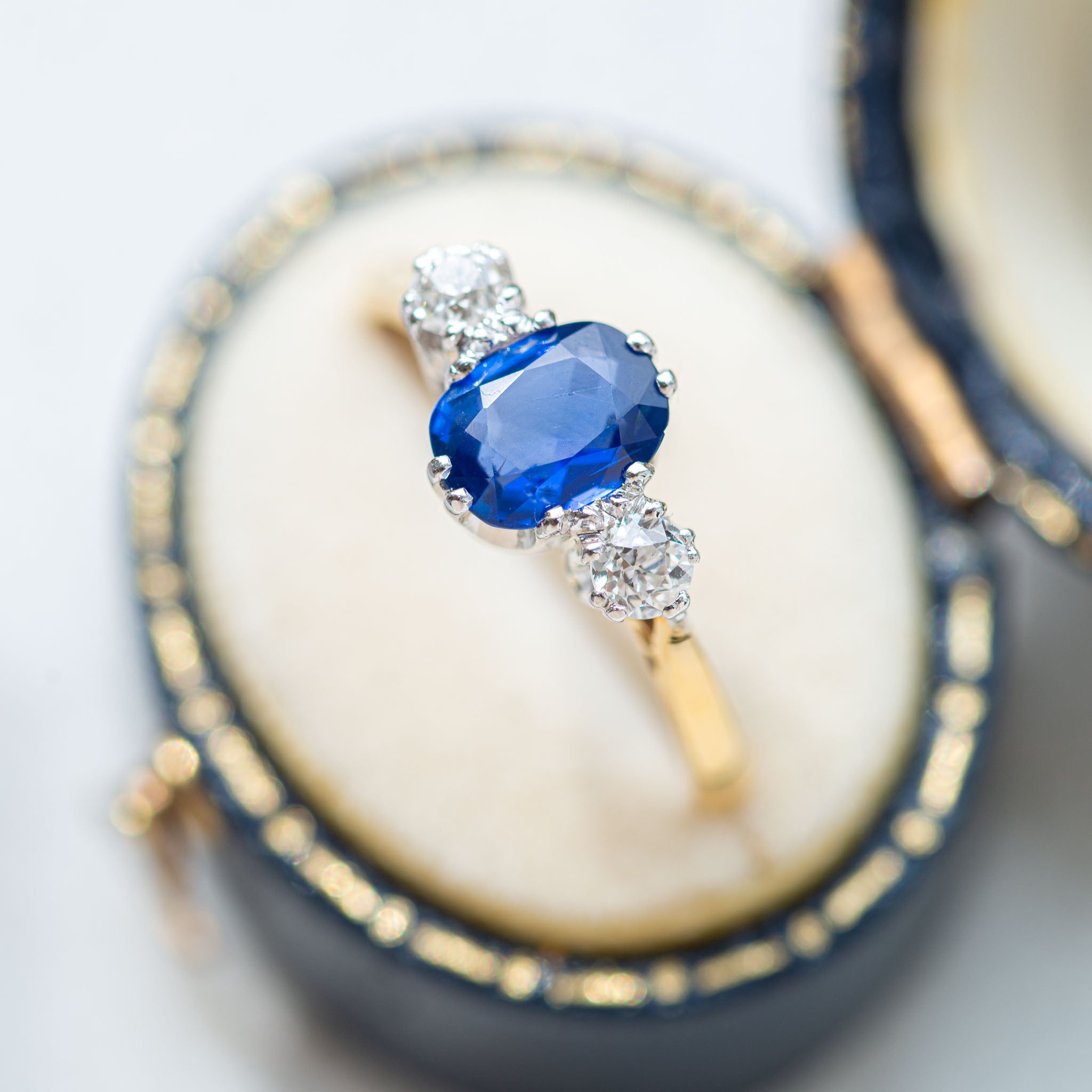 Vintage Cornflower Blue Sapphire Diamond Ring