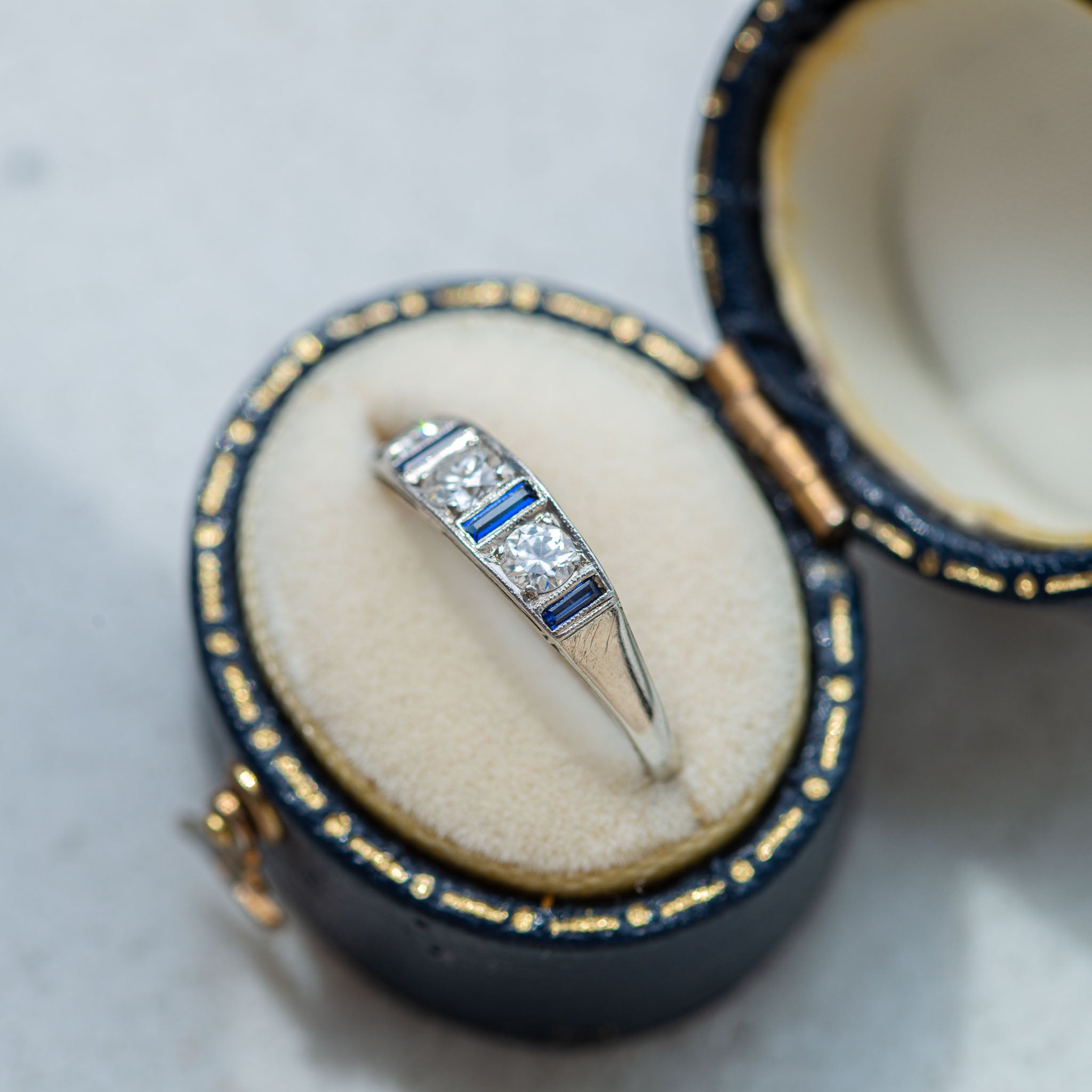 Art Deco Sapphire Diamond Ring - LUXORIA VITA