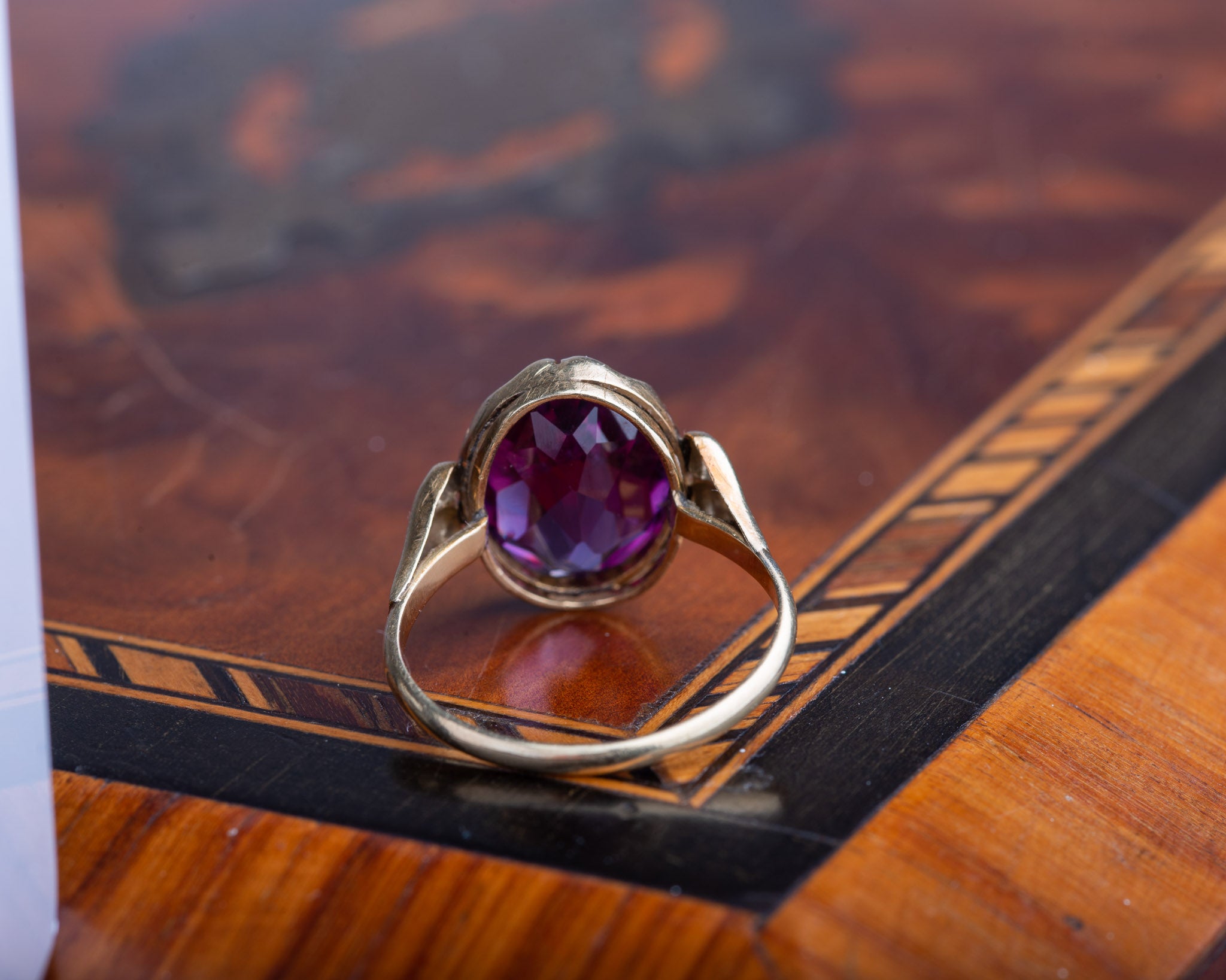 Vintage Lab Color Changing Sapphire Ring - LUXORIA VITA