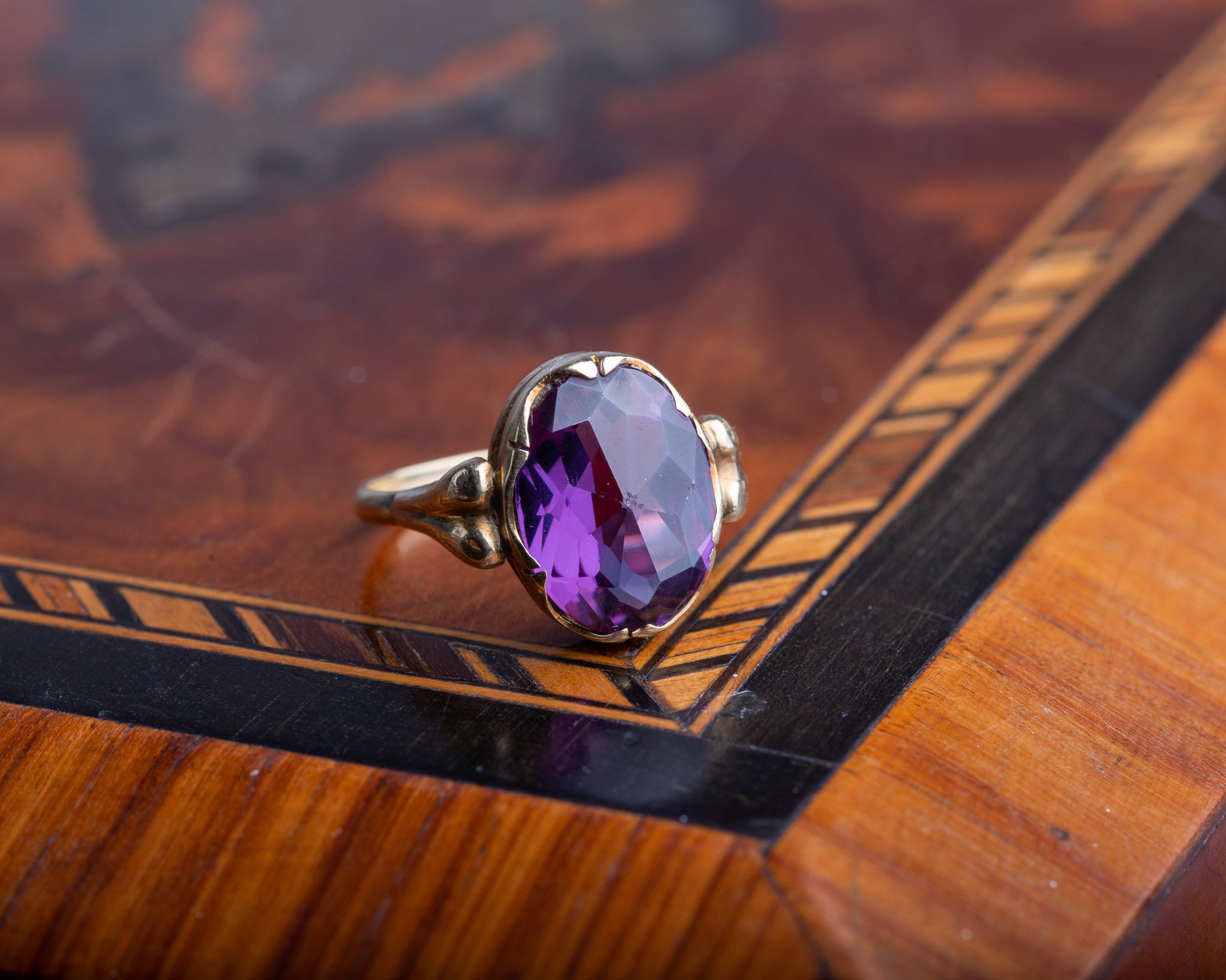 Vintage Lab Color Changing Sapphire Ring - LUXORIA VITA