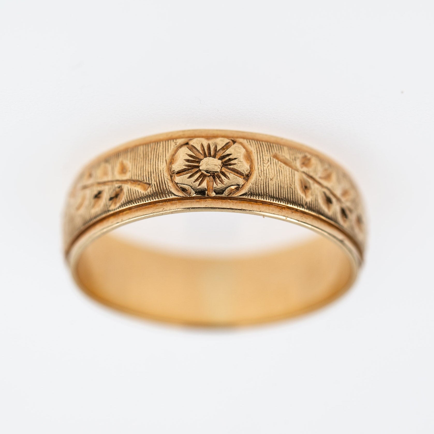 Vintage Blossom Wedding Band - LUXORIA VITA