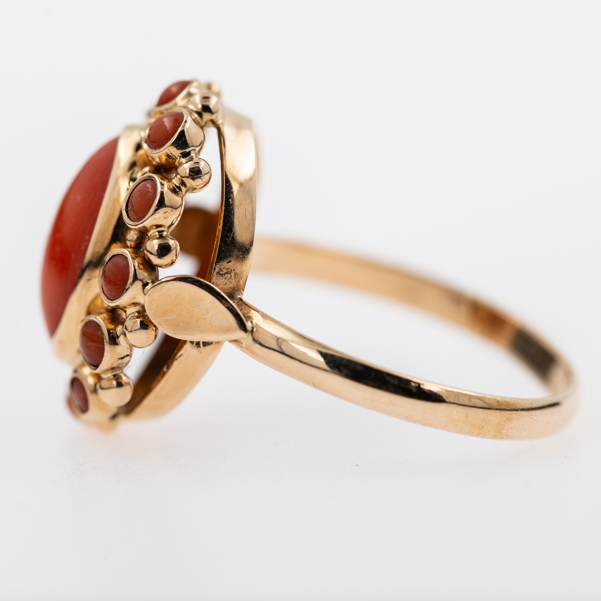 Dutch coral ring in 14K solid gold