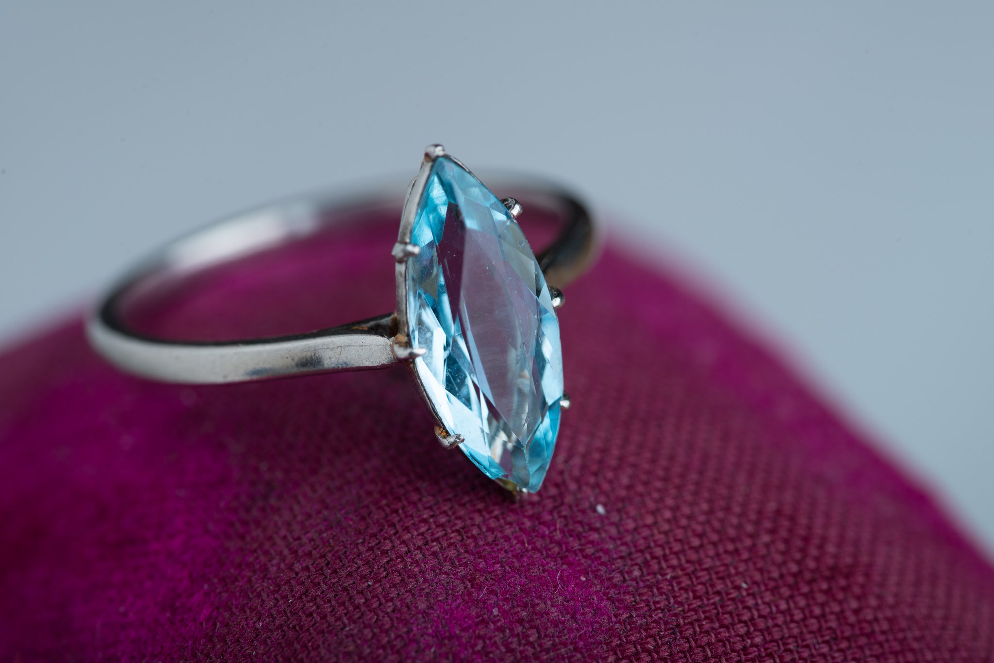 Marquise Aquamarine Platinum Ring - Luxoria Vita