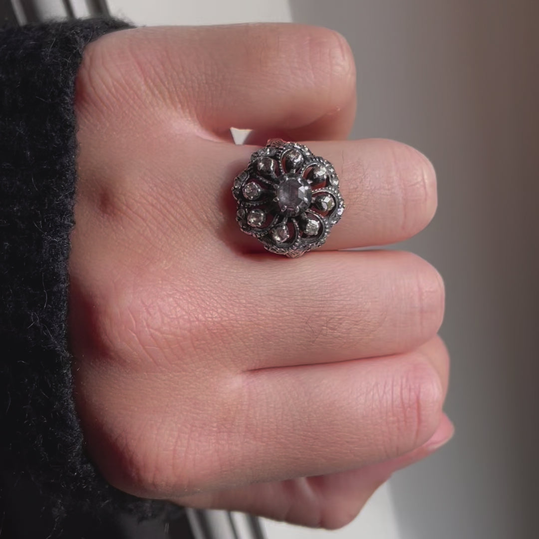 Nederlandse roosgeslepen diamanten ring + broche set