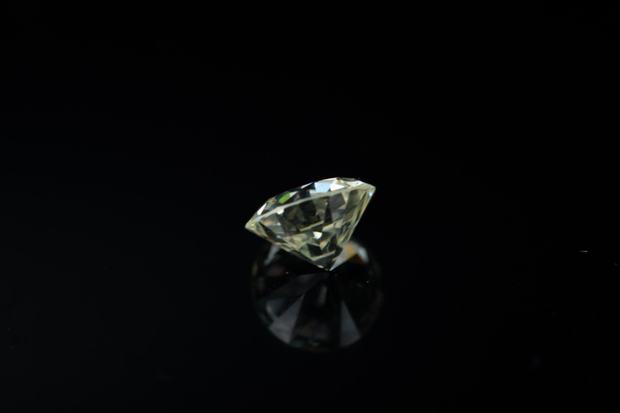 2.03 carat loose diamond - Luxoria Vita