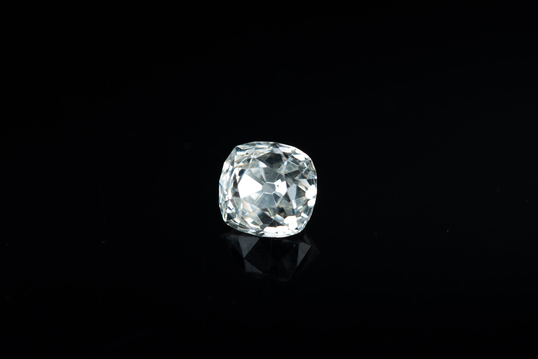 1.93 carat loose diamond - LUXORIA VITA